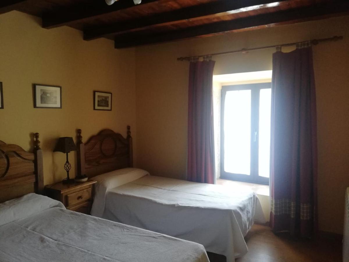 Casa Rural Del Chopo La Aliseda de Tormes エクステリア 写真