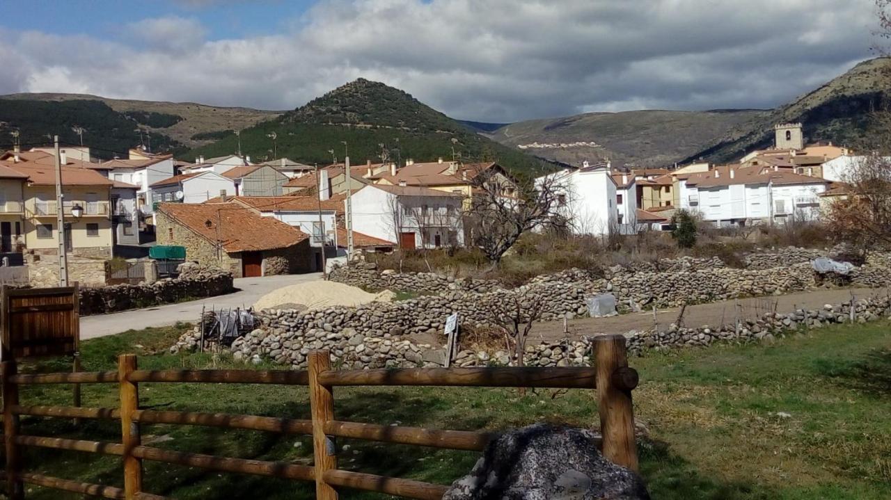 Casa Rural Del Chopo La Aliseda de Tormes エクステリア 写真